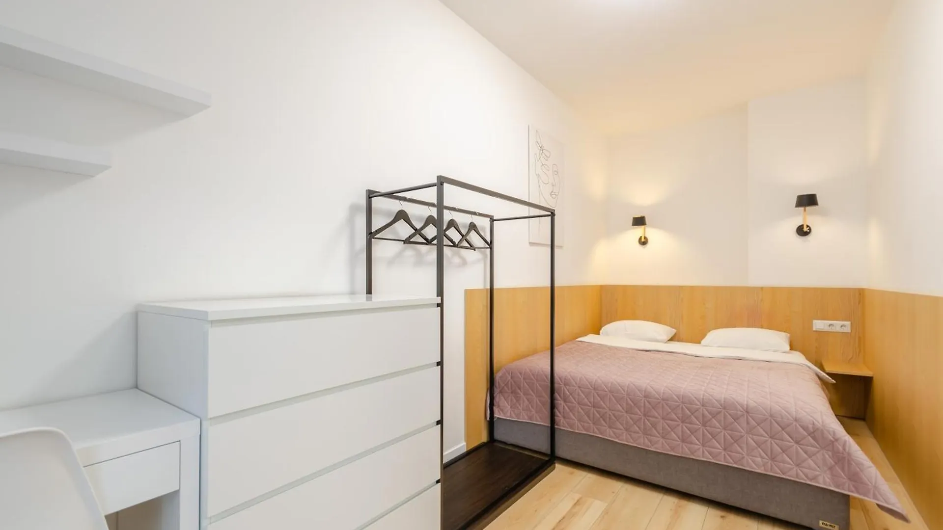 Petrovdom Apartments 78-170 In Rc Nivki Park, 67А Beresteiskyi Avenue Kiev 0*,  Ukrayna